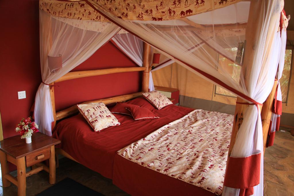 ホテル Manyatta Camp Voi 部屋 写真