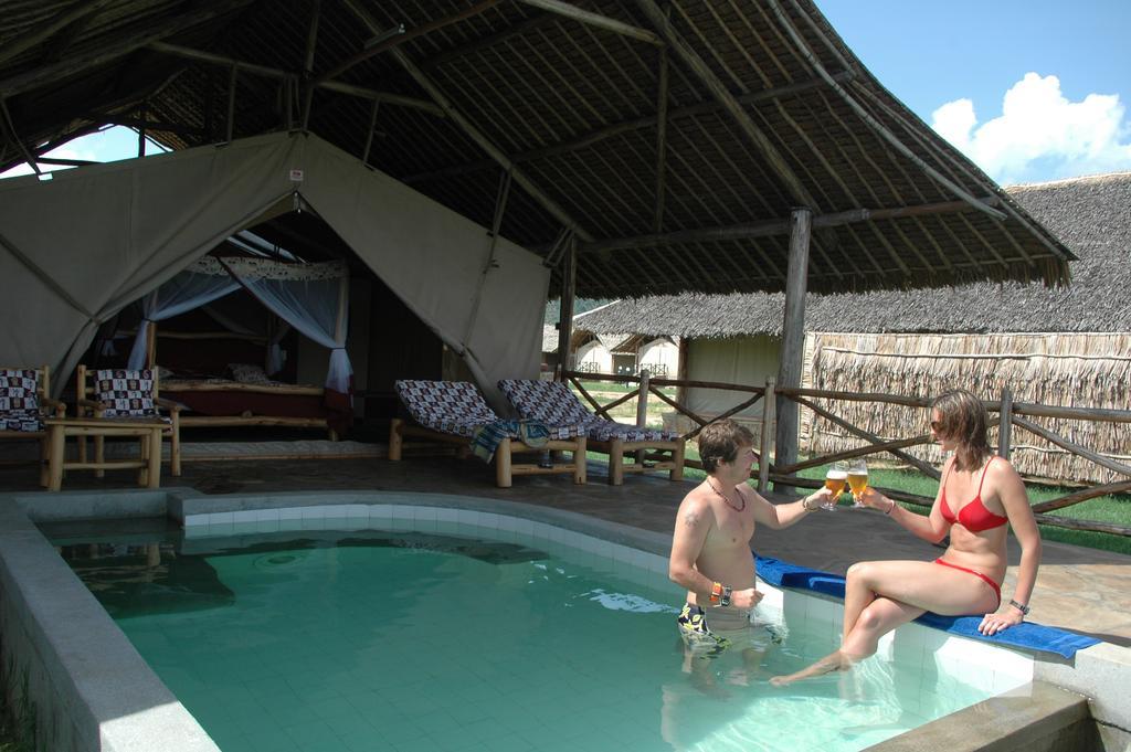 ホテル Manyatta Camp Voi エクステリア 写真
